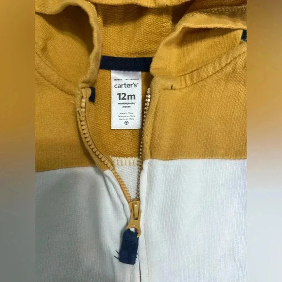 Carter’s 2-Piece Set. Gray and Yellow Set. Jogger with a Vest (Size 12 Months) - Picture 3 of 6